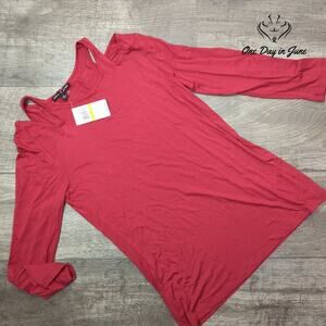 Cable & Gauge Cold Shoulder Long Sleeve Top Size M